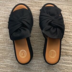 Gianni Bini Black Textured Knotted Mules